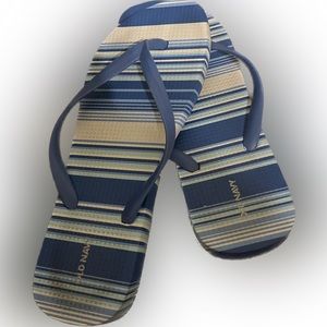 Old Navy Flip Flops Size 8